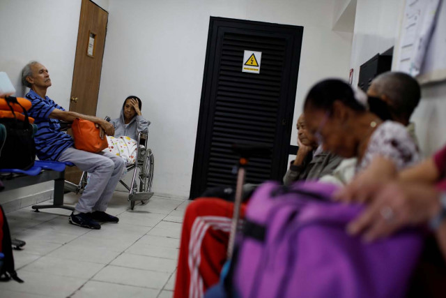 Number Of Working Dialysis Machines in Venezuela Plummet As Healthcare System Falls Apart