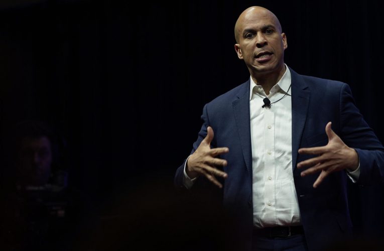 BREAKING: Booker drops out of the presidential race